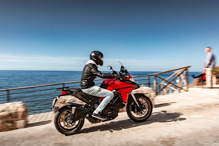 alquilar_ducati_multistrada